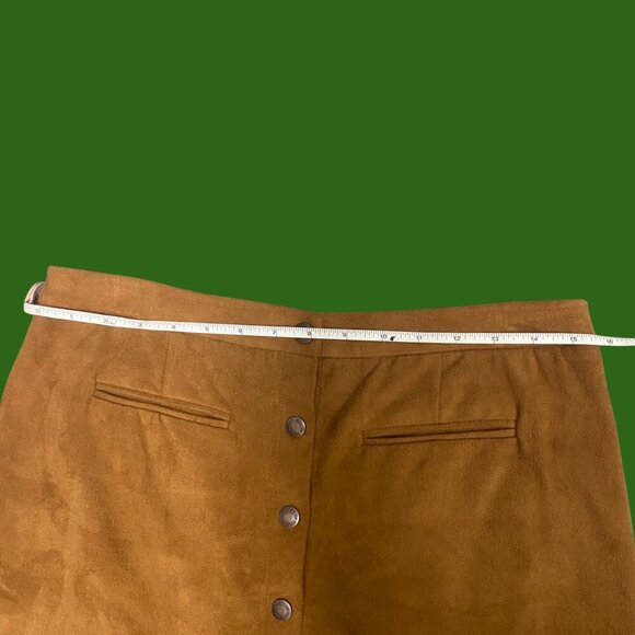 Two by Vince Camuto Faux Suede Button-Front Mini Skirt – Size M - Picture 6 of 9